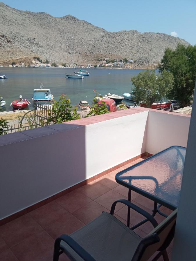 Appartement Pedi Breeze à Symi Extérieur photo