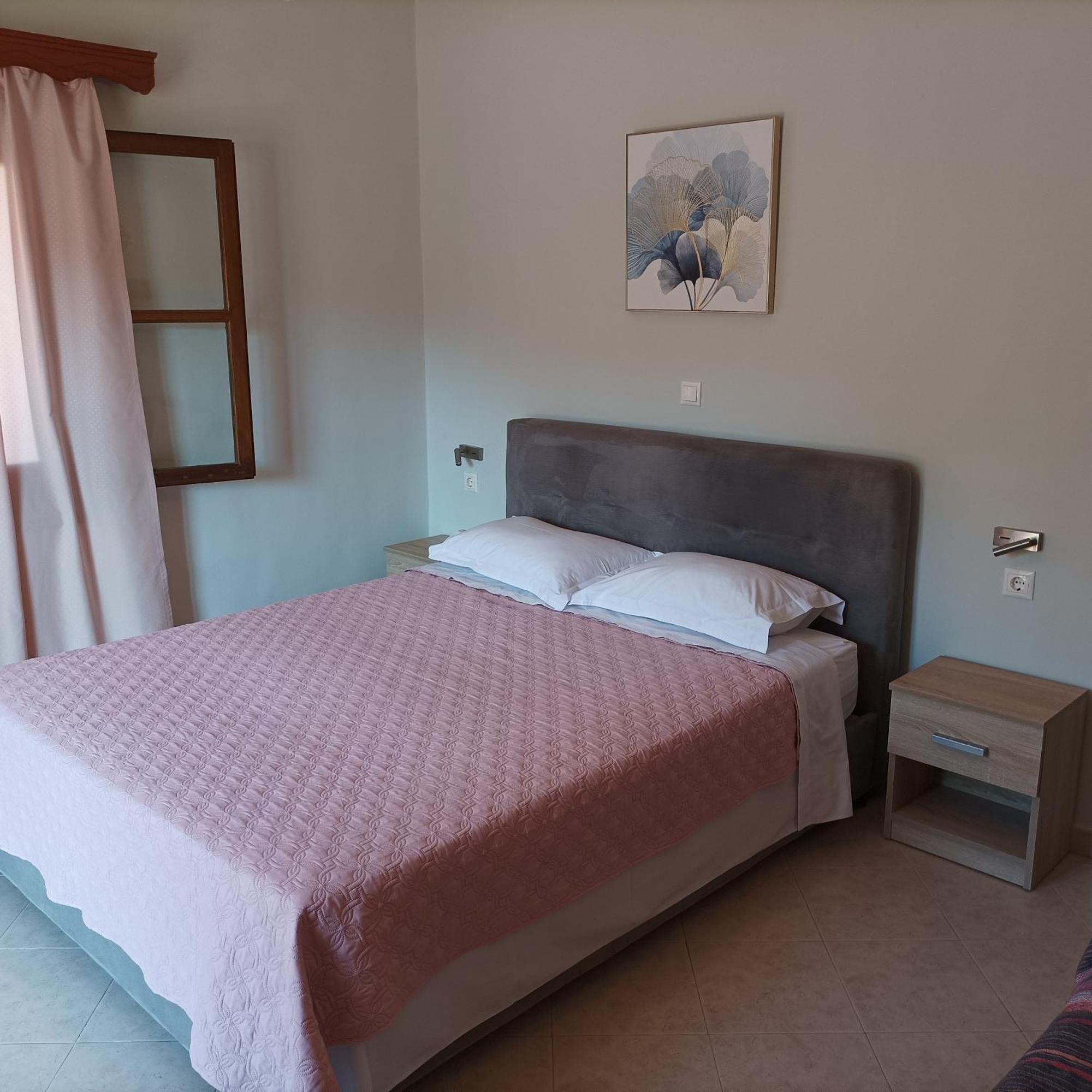 Appartement Pedi Breeze à Symi Extérieur photo