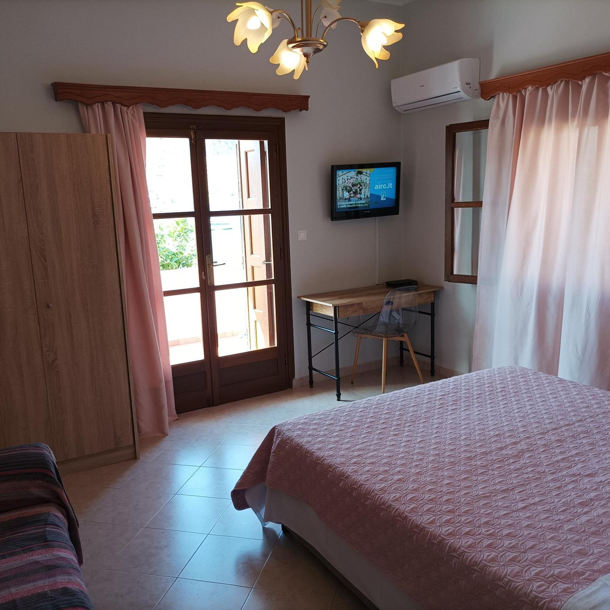 Appartement Pedi Breeze à Symi Extérieur photo