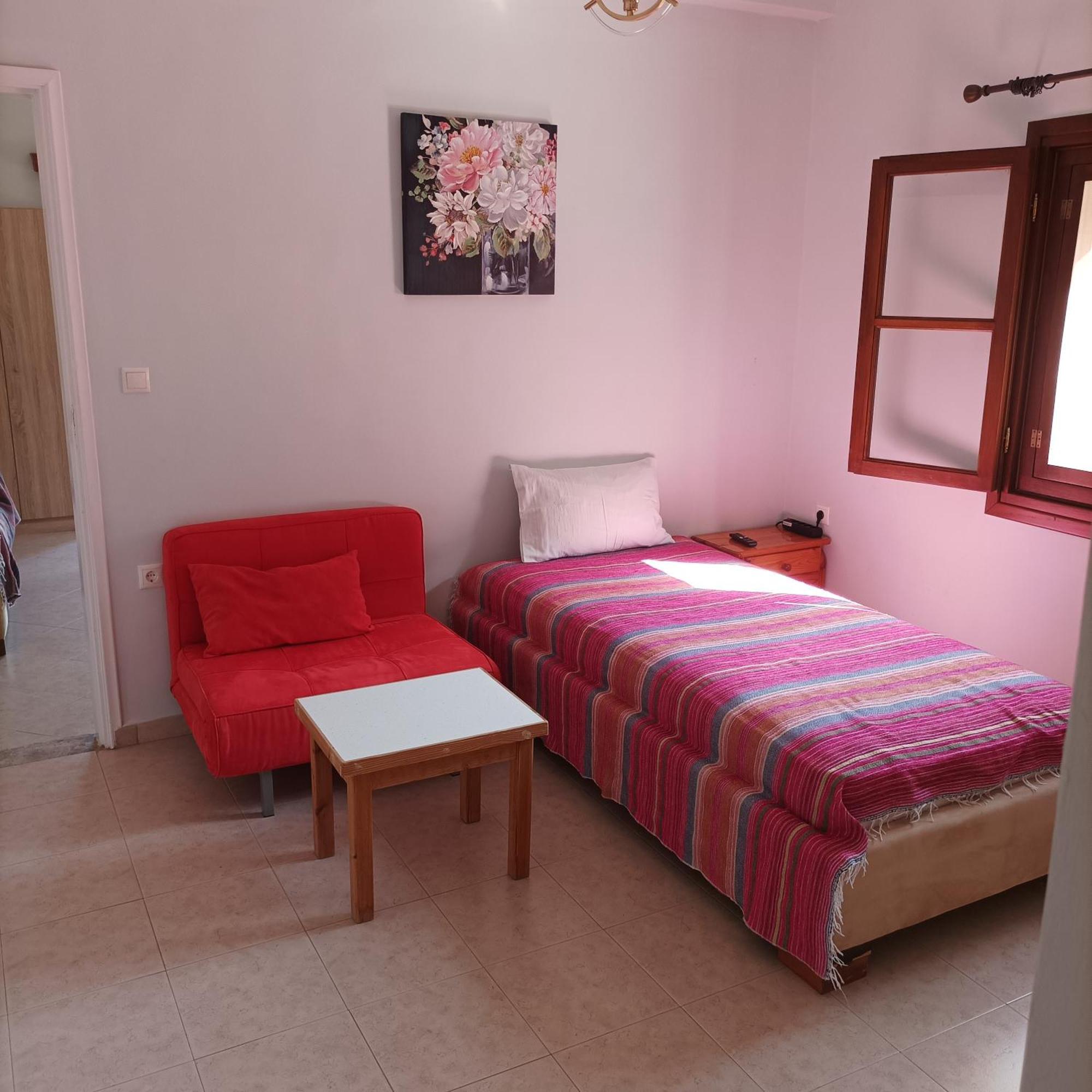 Appartement Pedi Breeze à Symi Extérieur photo