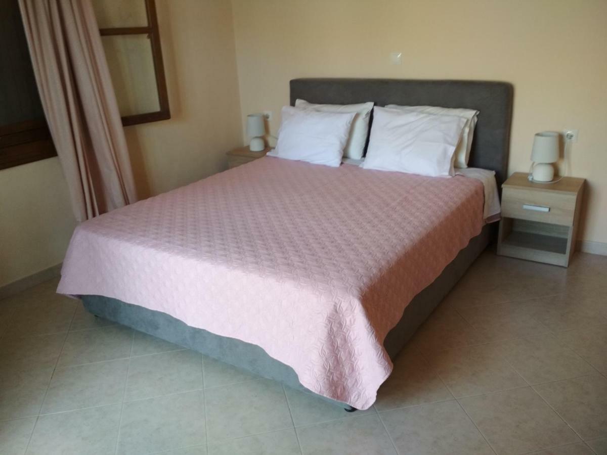 Appartement Pedi Breeze à Symi Extérieur photo