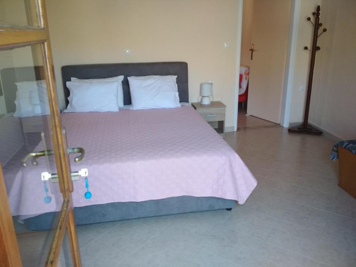 Appartement Pedi Breeze à Symi Extérieur photo